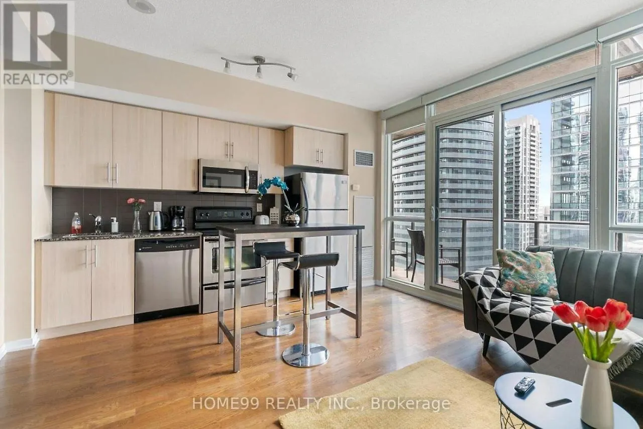 Gorgeous Condo In Downtown Near Cn Tower Toronto 0*,  Canada