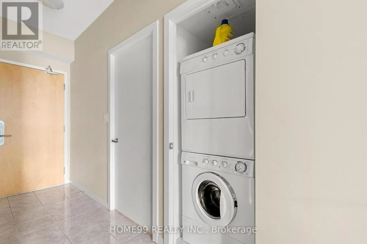 Gorgeous Condo In Downtown Near Cn Tower Toronto