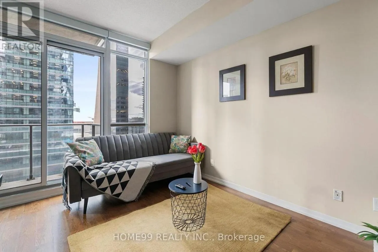 Gorgeous Condo In Downtown Near Cn Tower Toronto 0*,